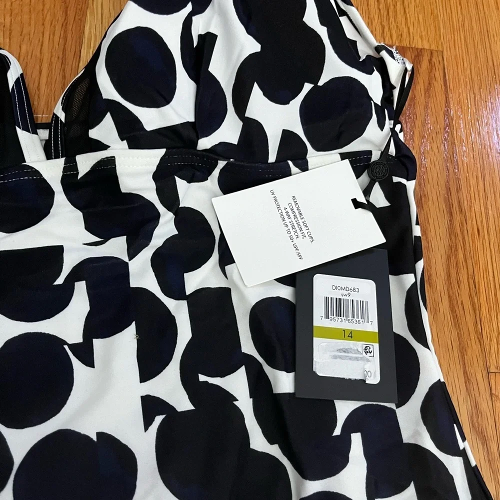 NWT DKNY White and Black One Piece Swimsuit - Picture 2 of 3